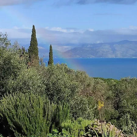 בית נופש Sea View House, Near Achilleio אכיליון