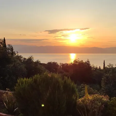 Sea View House, Near Achilleio Αχίλλειο