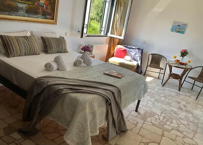 King Size Bed, Terra Relaxa, Vista Al Mar, Near Achilleio Achílleion