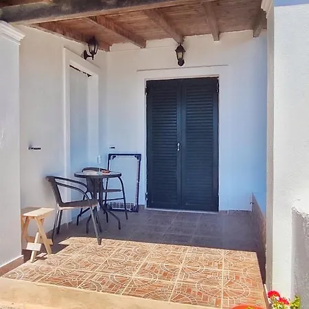 King Size Bed, Terra Relaxa, Vista Al Mar, Near Achilleio *